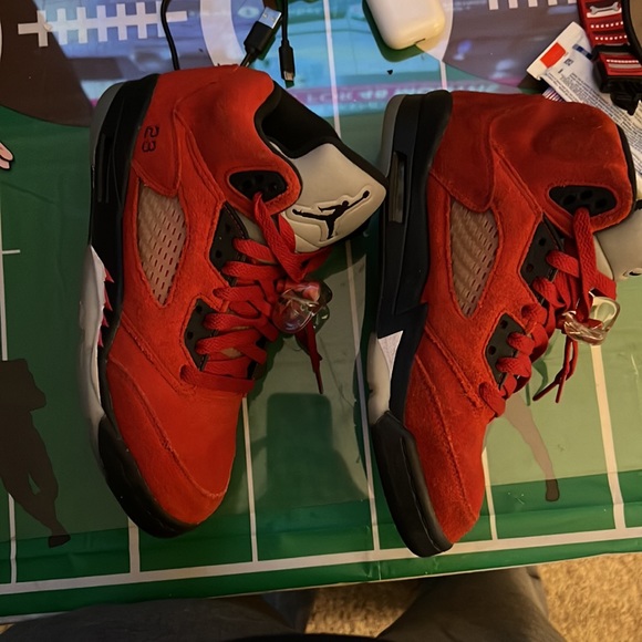 have too many pairs , need to get rid of some - Picture 3 of 4